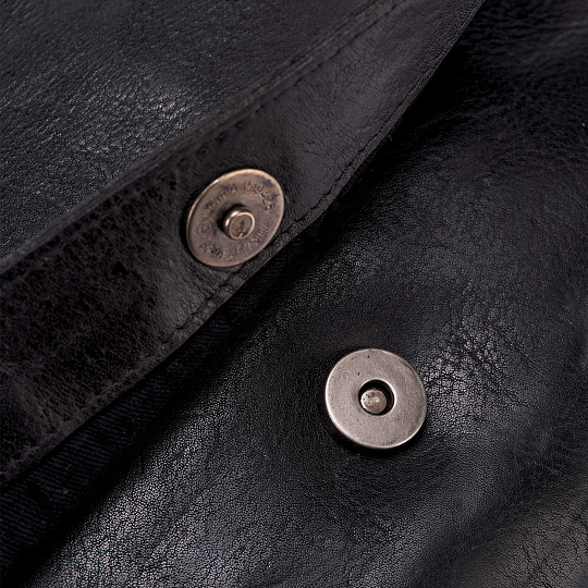 Сумка через плечо Dr.Koffer из натуральной кожи черная