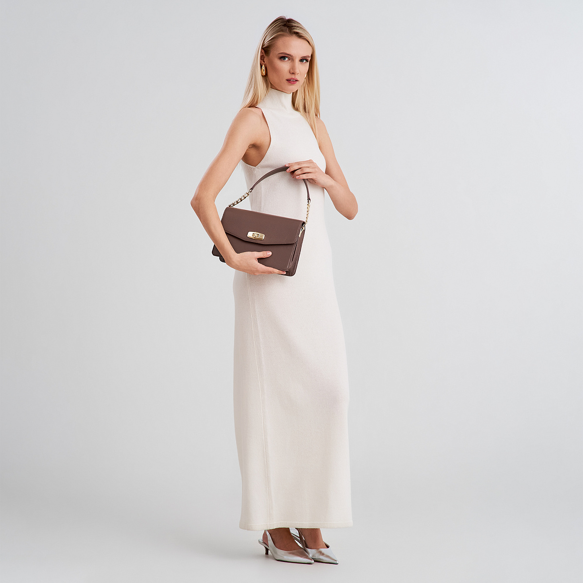 Женская сумка  Dr. Koffer из натуральной кожи бежевая