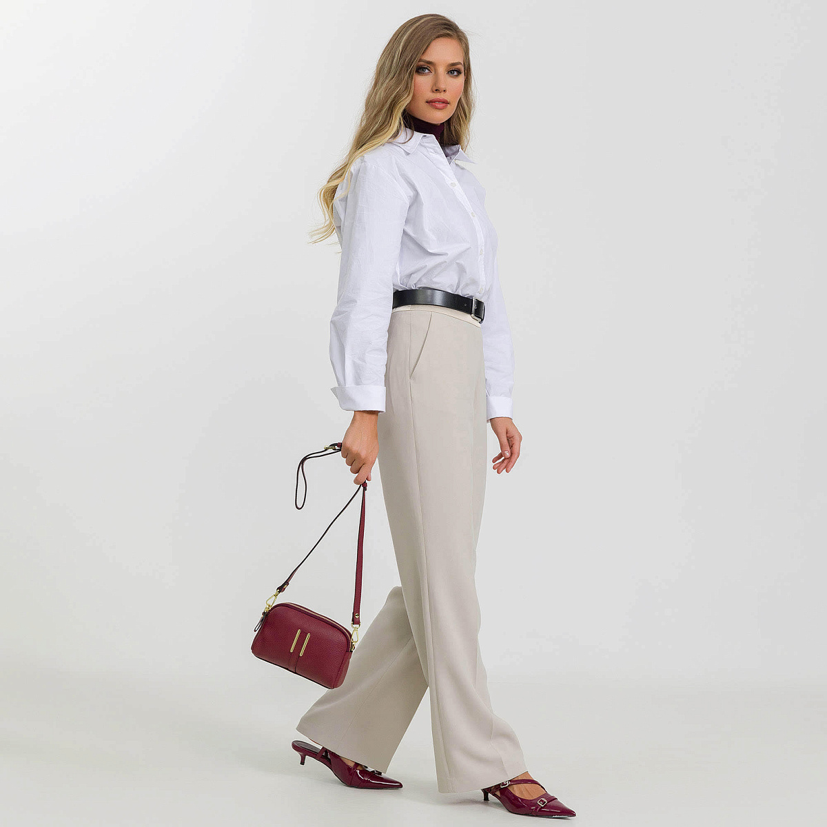 Женская сумка Dr. Koffer из натуральной кожи красная