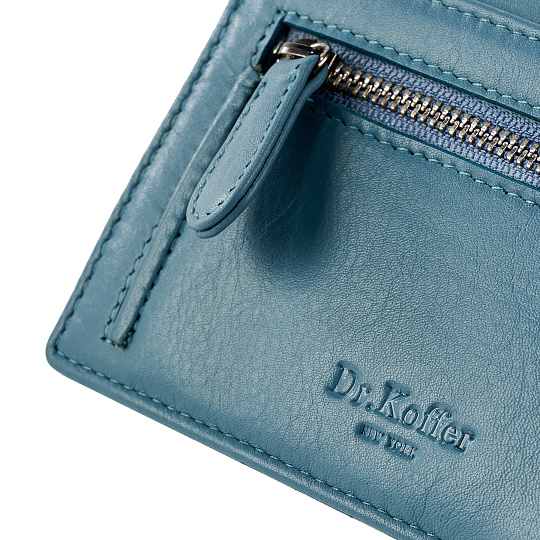 Кредитница Dr.Koffer из натуральной кожи голубая
