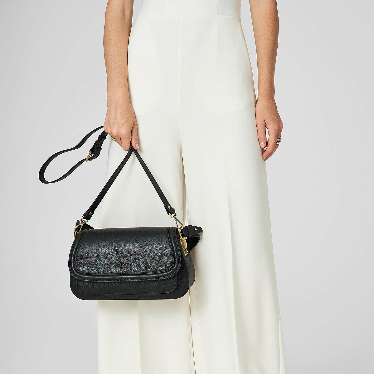 Женская сумка Dr. Koffer из натуральной кожи черная