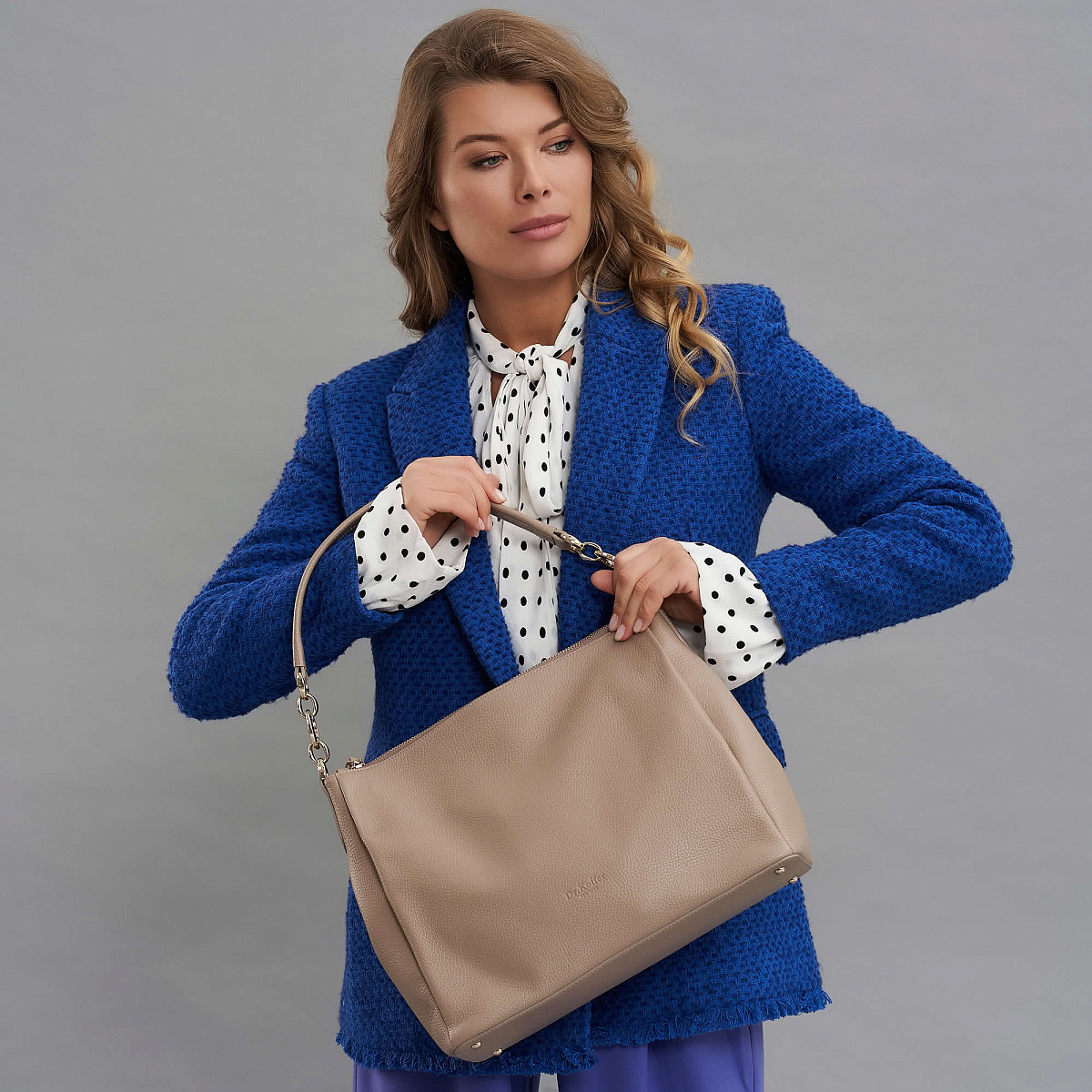 Женская сумка  Dr. Koffer из натуральной кожи бежевая