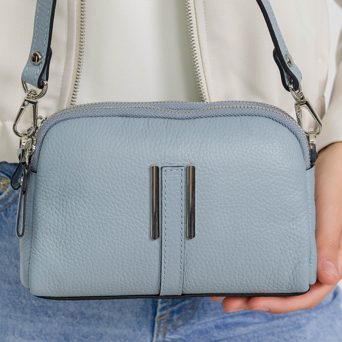 Женская сумка Dr. Koffer из натуральной кожи голубая