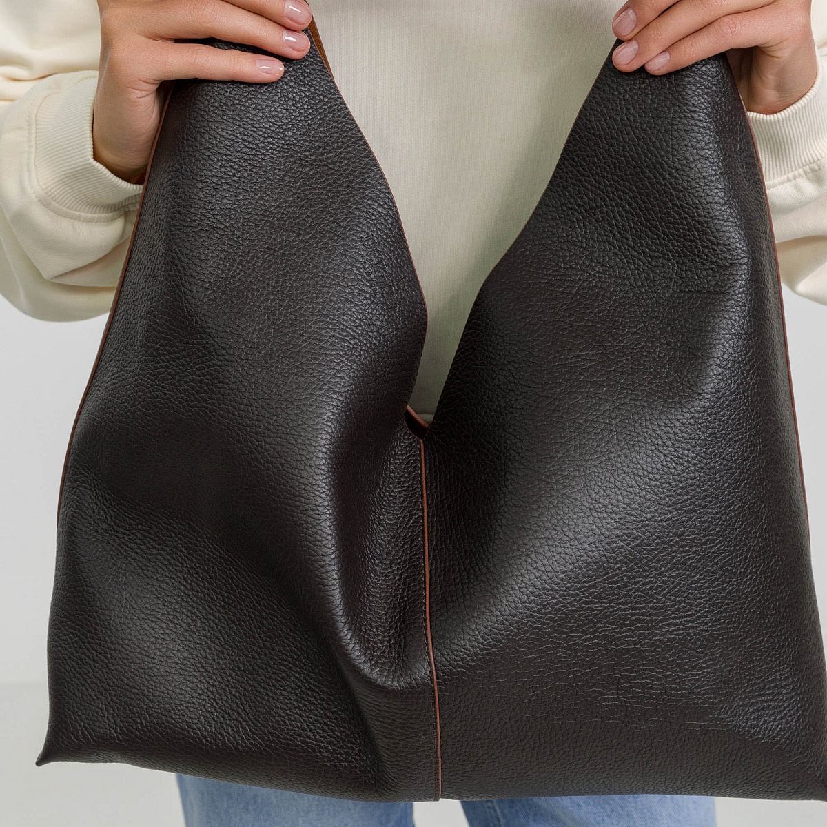 Женская сумка Dr.Koffer из натуральной кожи коричневая