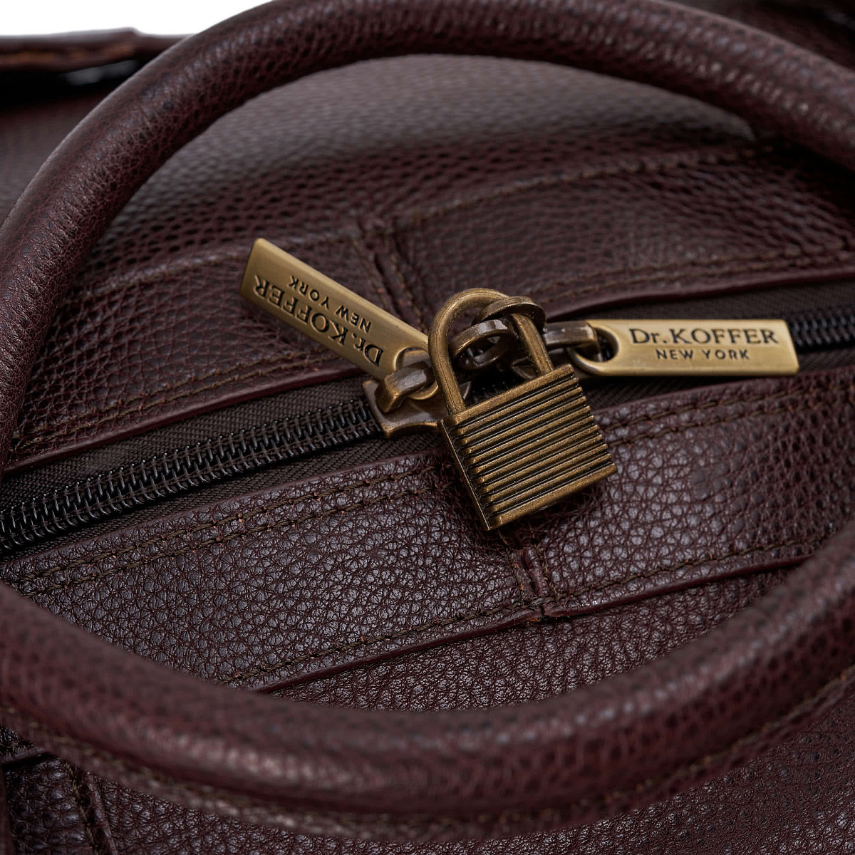 Сумка дорожная Dr.Koffer из натуральной кожи коричневая