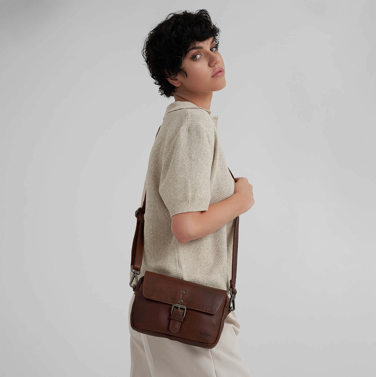 Женская сумка Dr.Koffer из натуральной кожи светло-коричневая