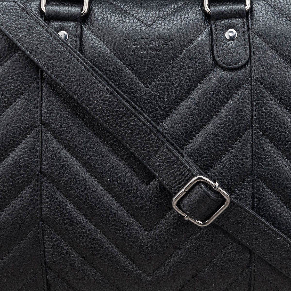 Женская сумка Dr.Koffer из натуральной кожи чёрная