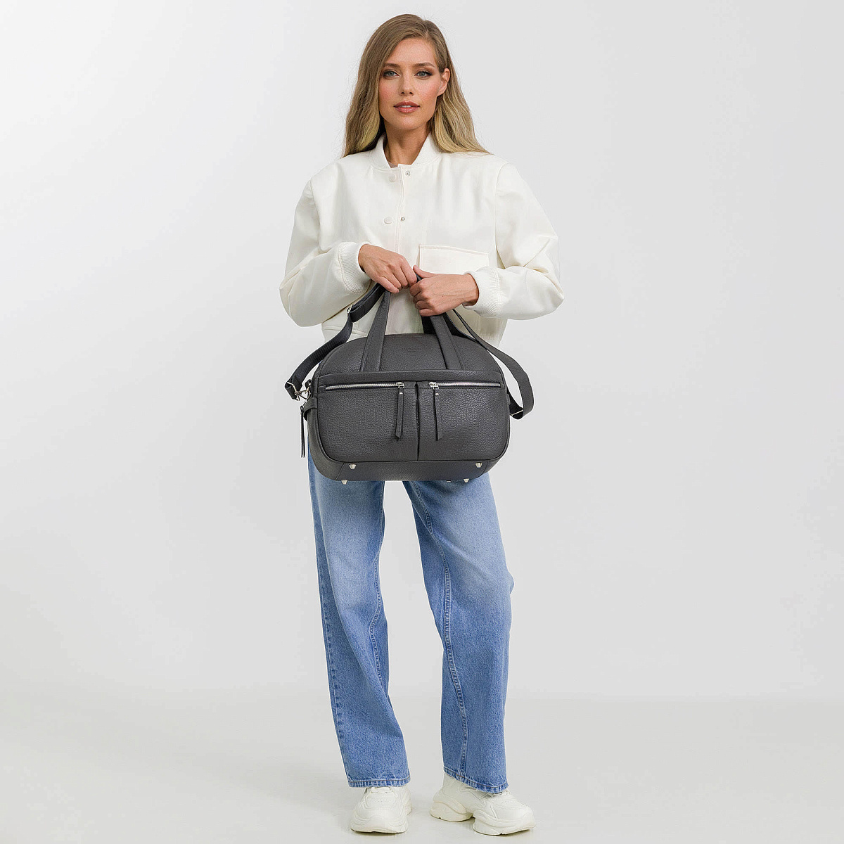 Сумка дорожная Dr.Koffer из натуральной кожи серая