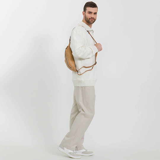 Сумка на пояс Dr. Koffer из натуральной кожи белая