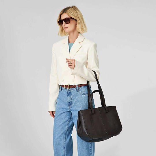 Женская сумка Dr. Koffer из натуральной кожи коричневая