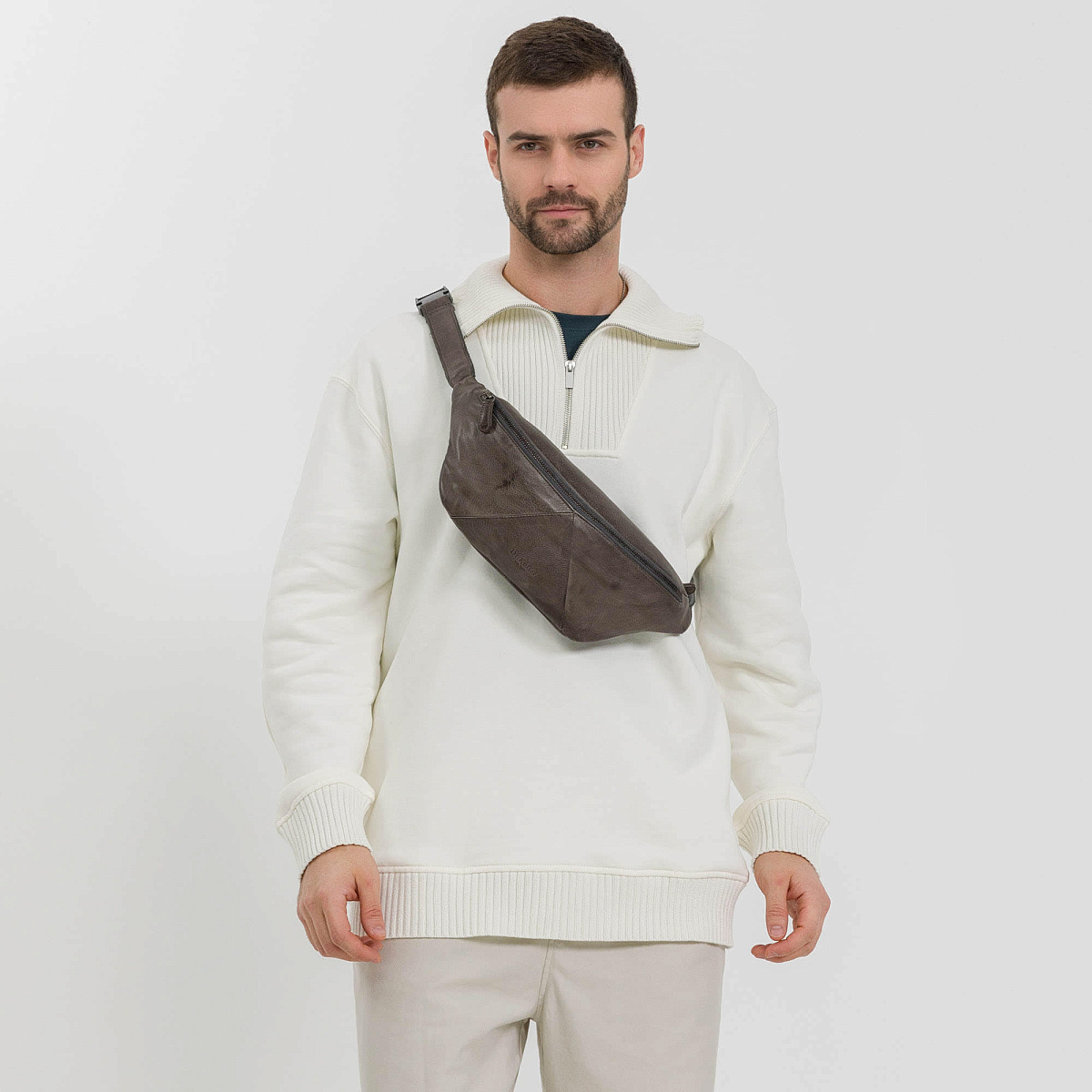 Сумка на пояс Dr. Koffer из натуральной кожи серая