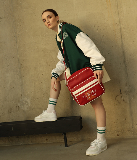 Сумка через плечо Dr.Koffer из натуральной кожи красная