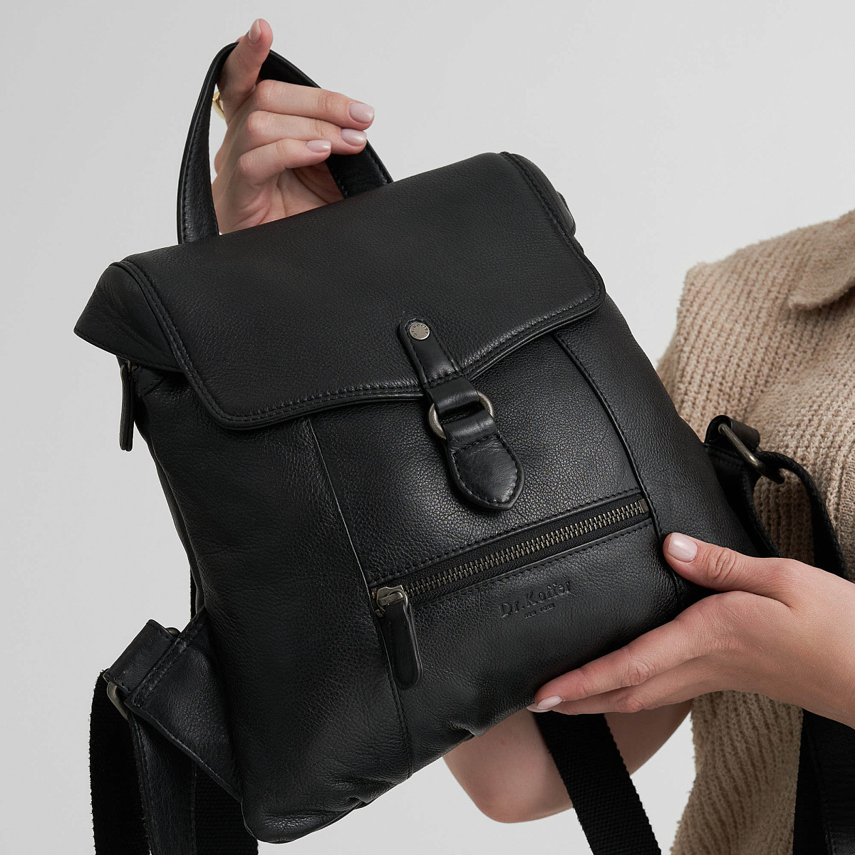Рюкзак Dr.Koffer из натуральной кожи черный