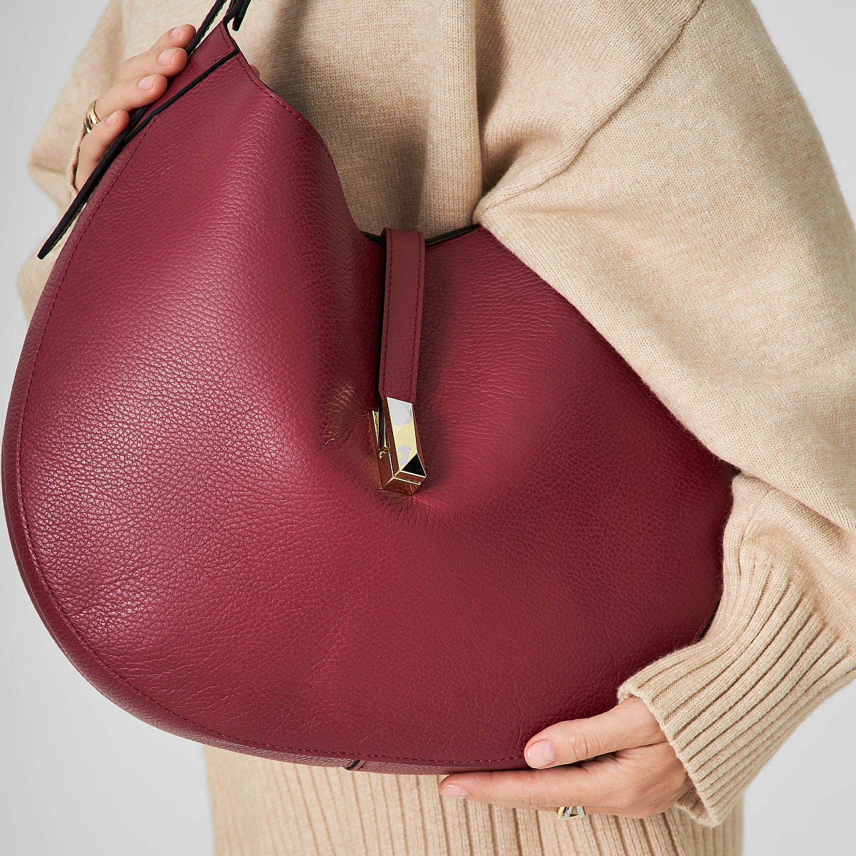 Женская сумка Dr. Koffer из натуральной кожи бордовая