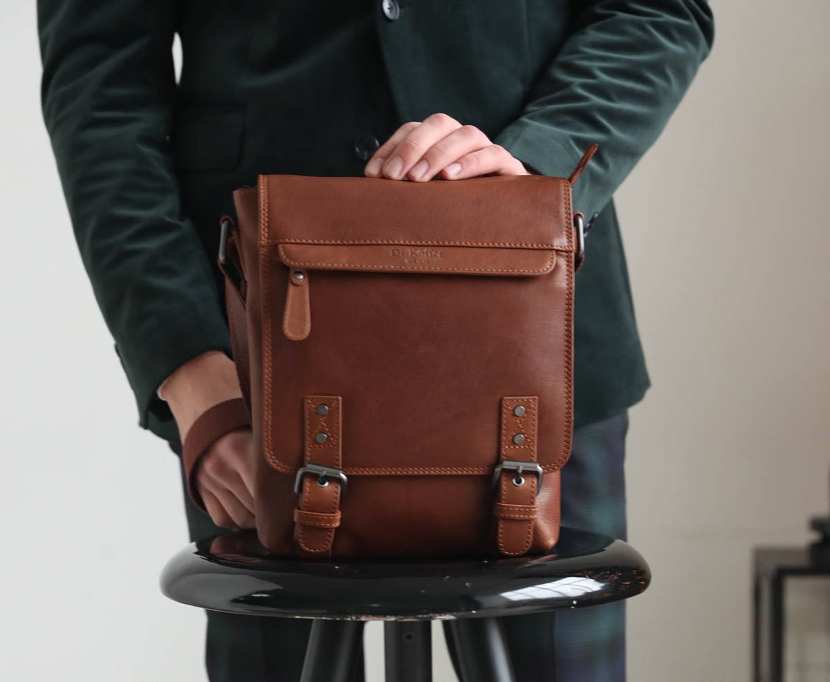 Сумка через плечо Dr.Koffer из натуральной кожи коричневая