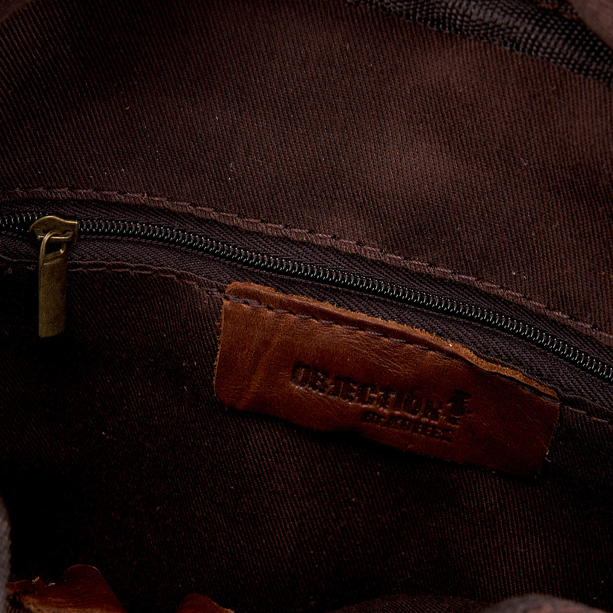 Сумка через плечо Dr.Koffer из натуральной кожи коричневая