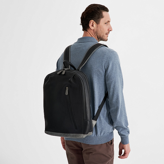 Рюкзак Dr.Koffer из натуральной кожи черный