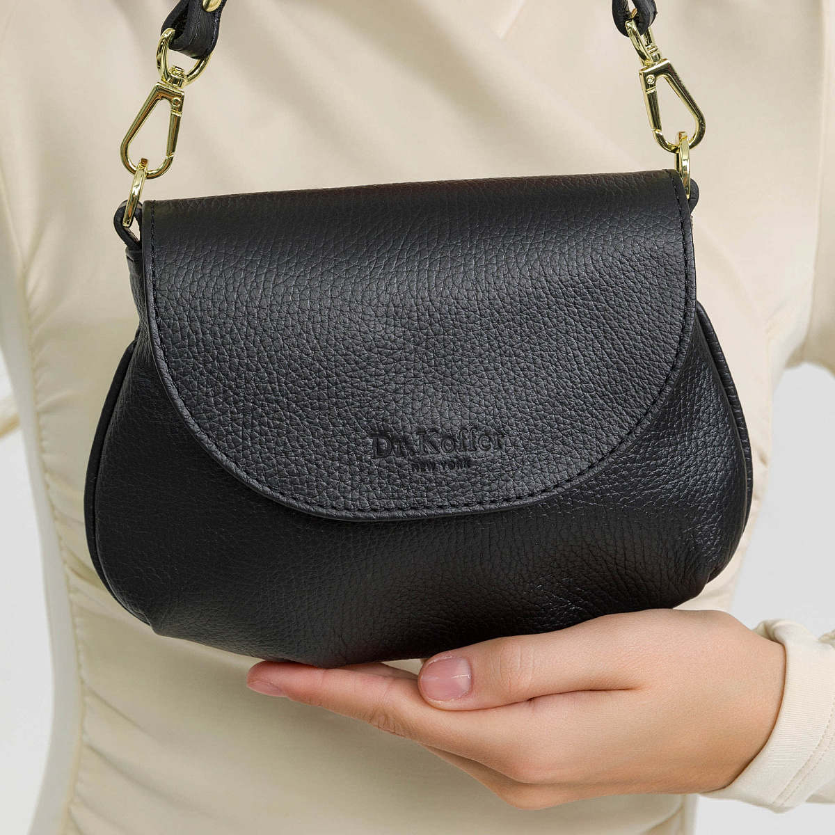 Женская сумка Dr. Koffer из натуральной кожи черная