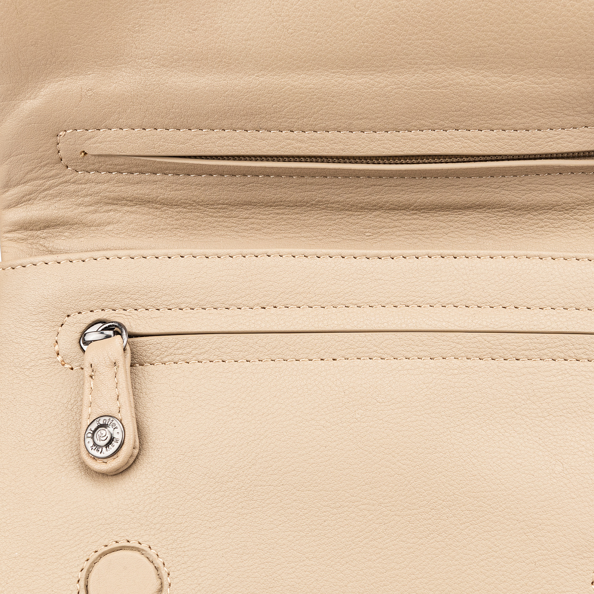 Сумка через плечо Dr.Koffer из натуральной кожи бежевая