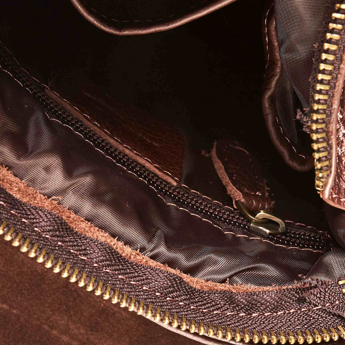 Сумка через плечо Dr.Koffer из натуральной кожи коричневая