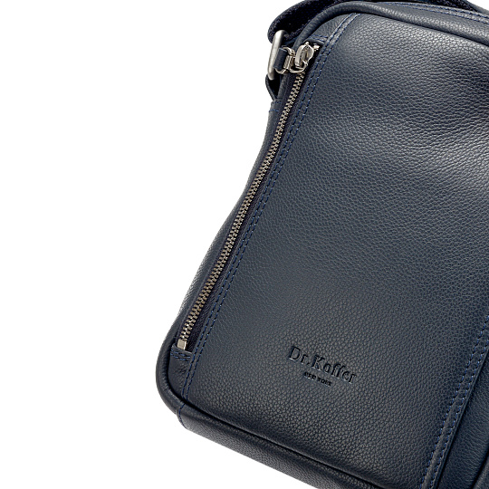 Сумка через плечо Dr.Koffer из натуральной кожи синяя