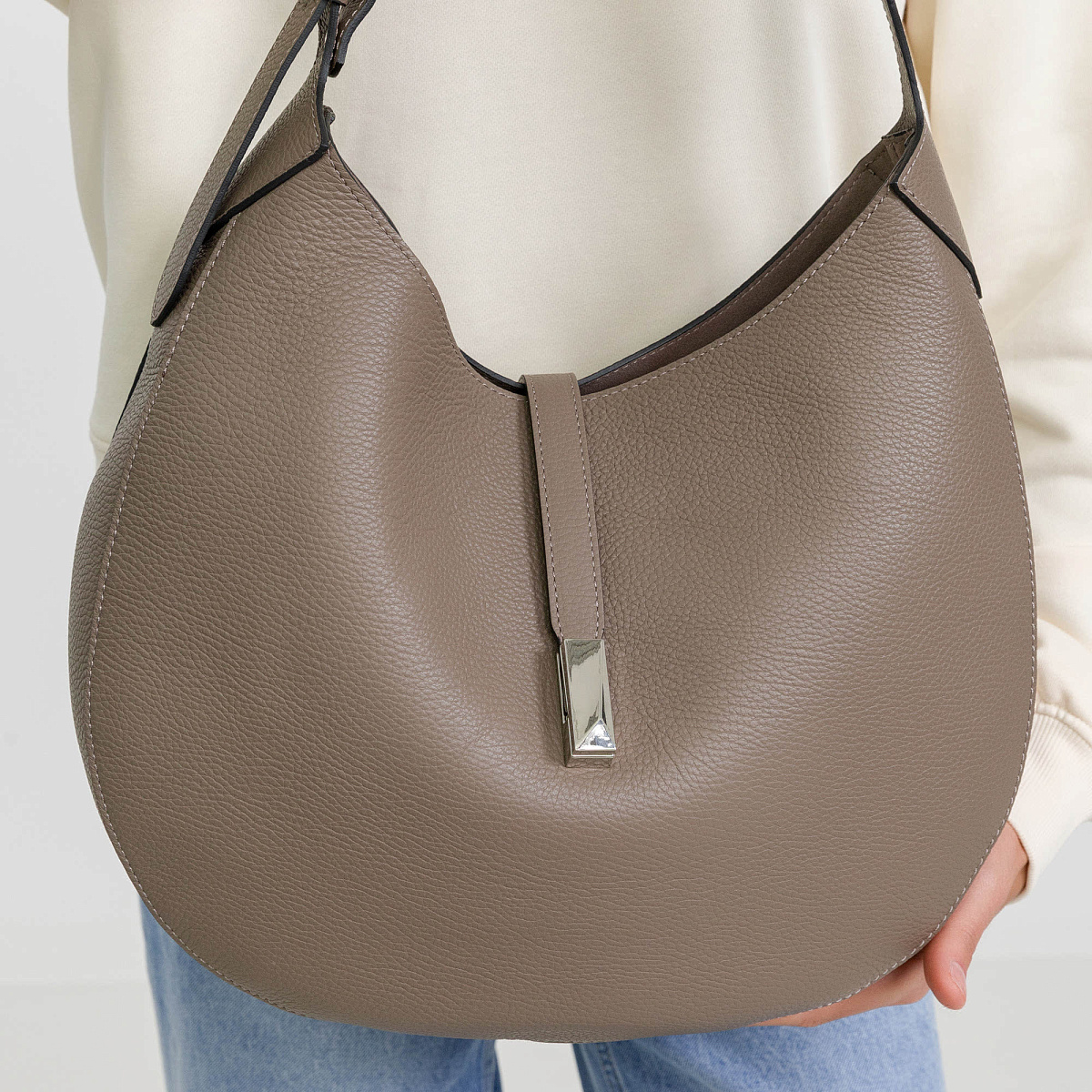 Женская сумка Dr. Koffer из натуральной кожи бежевая