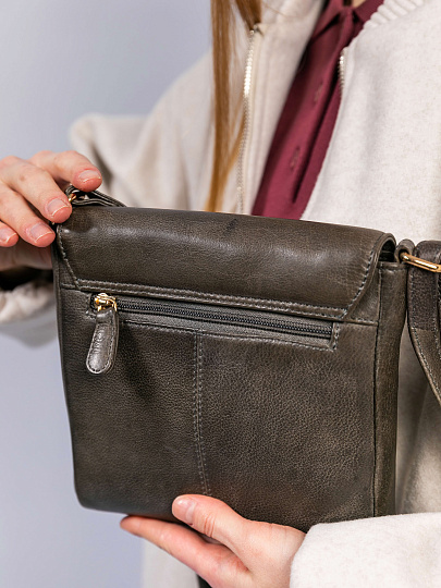 Женская сумка Dr. Koffer из натуральной кожи серая