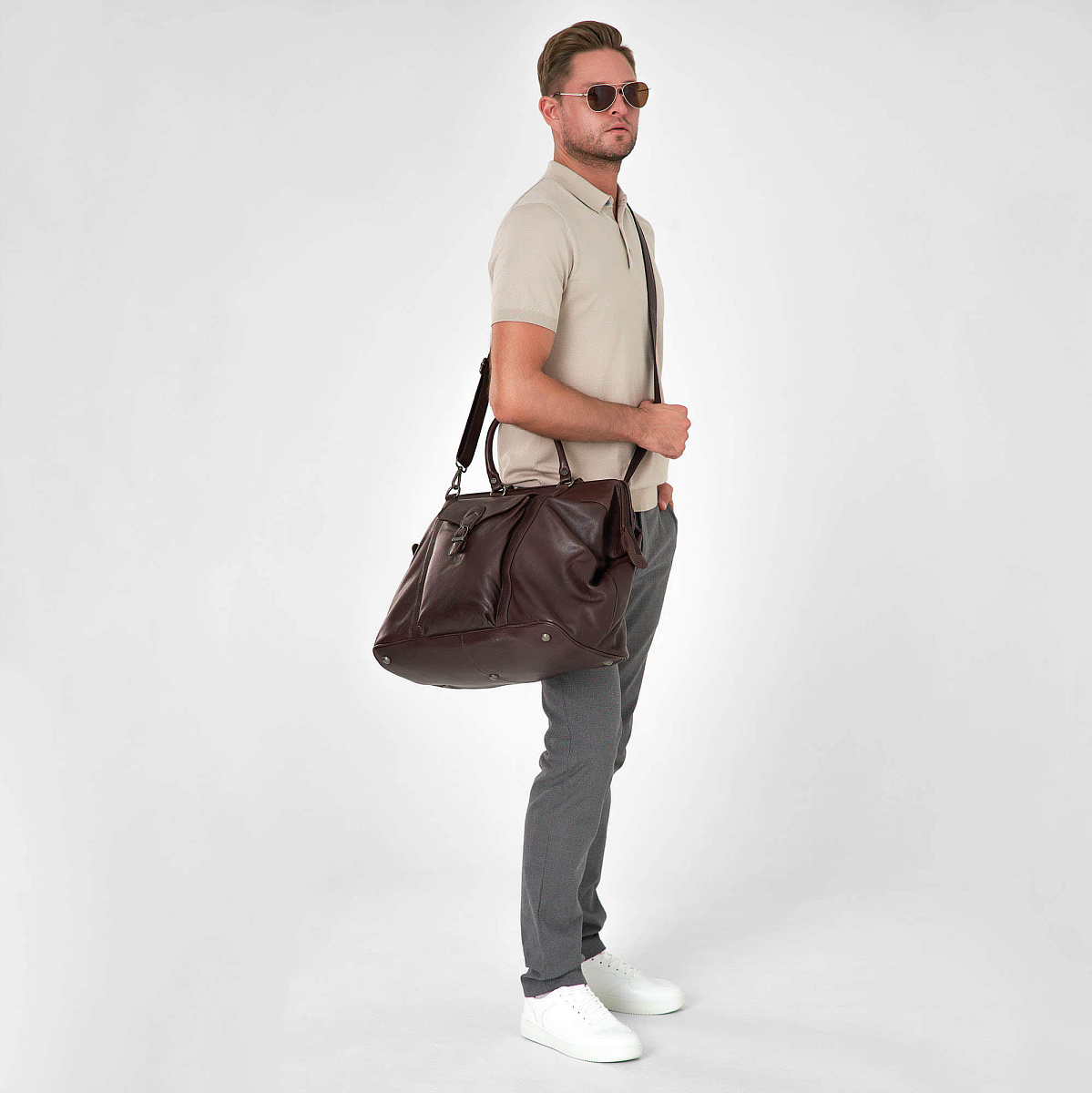 Сумка дорожная Dr.Koffer из натуральной кожи коричневая