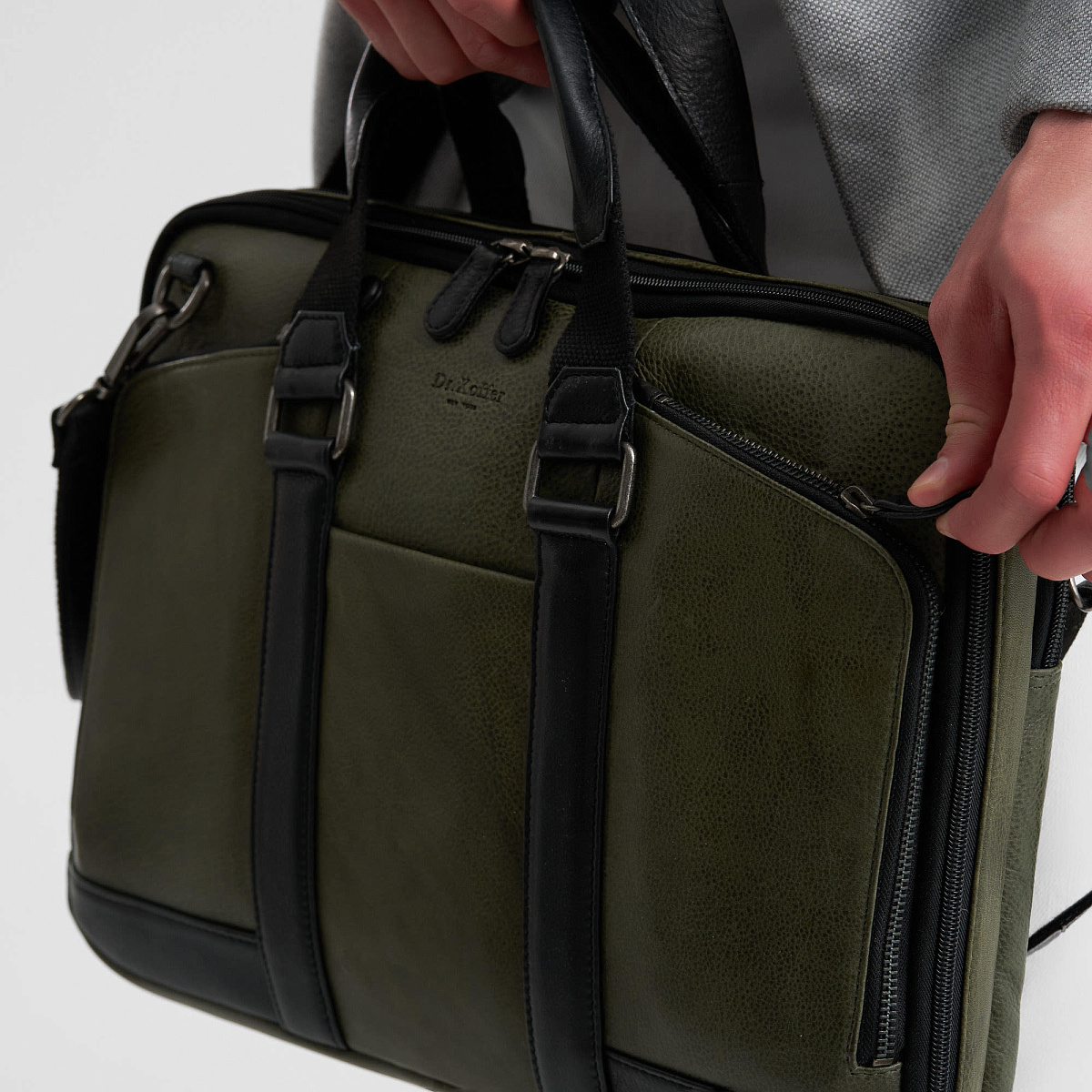 Деловая сумка Dr.Koffer из натуральной кожи зеленая