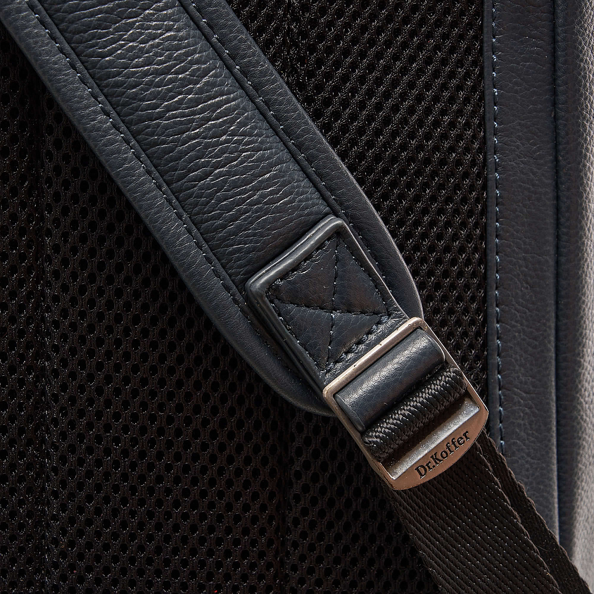 Рюкзак Dr.Koffer из натуральной кожи синий