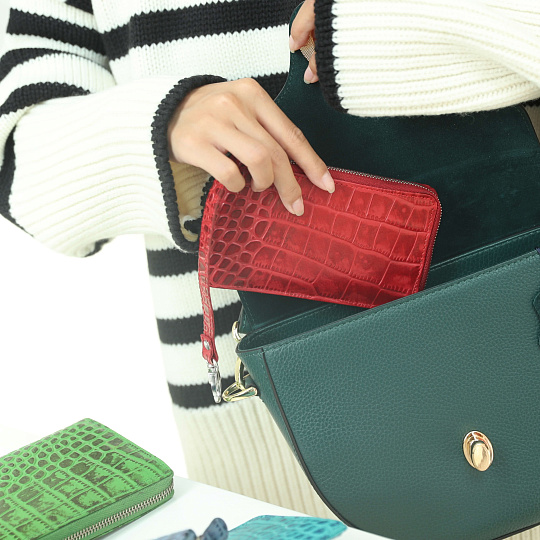 Портмоне Dr.Koffer из натуральной кожи красное