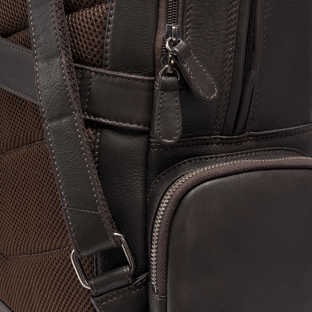 Рюкзак Dr.Koffer из натуральной кожи темно-коричневый