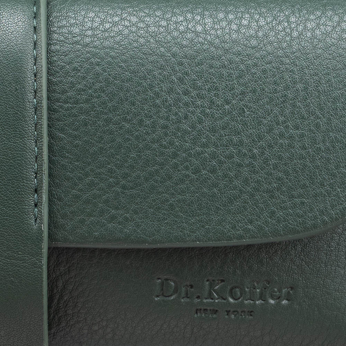 Очечник Dr.Koffer из натуральной кожи зеленый