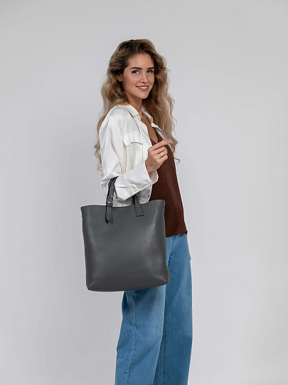 Женская сумка Dr.Koffer из натуральной кожи серая