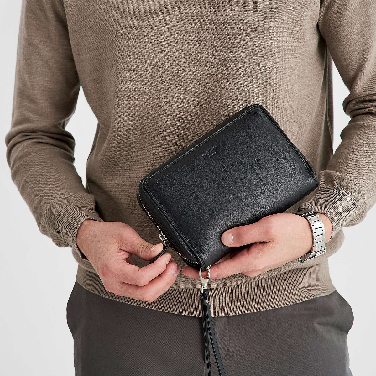 Сумка барсетка из натуральной кожи Dr. Koffer черная