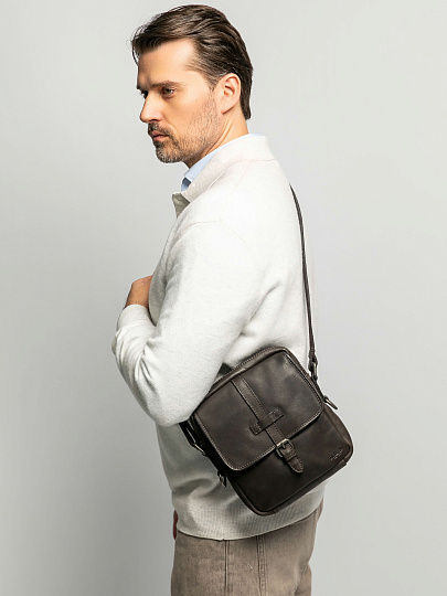 Сумка через плечо Dr.Koffer из натуральной кожи коричневая