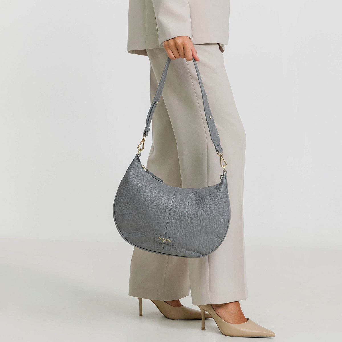 Женская сумка  Dr. Koffer из натуральной кожи серая