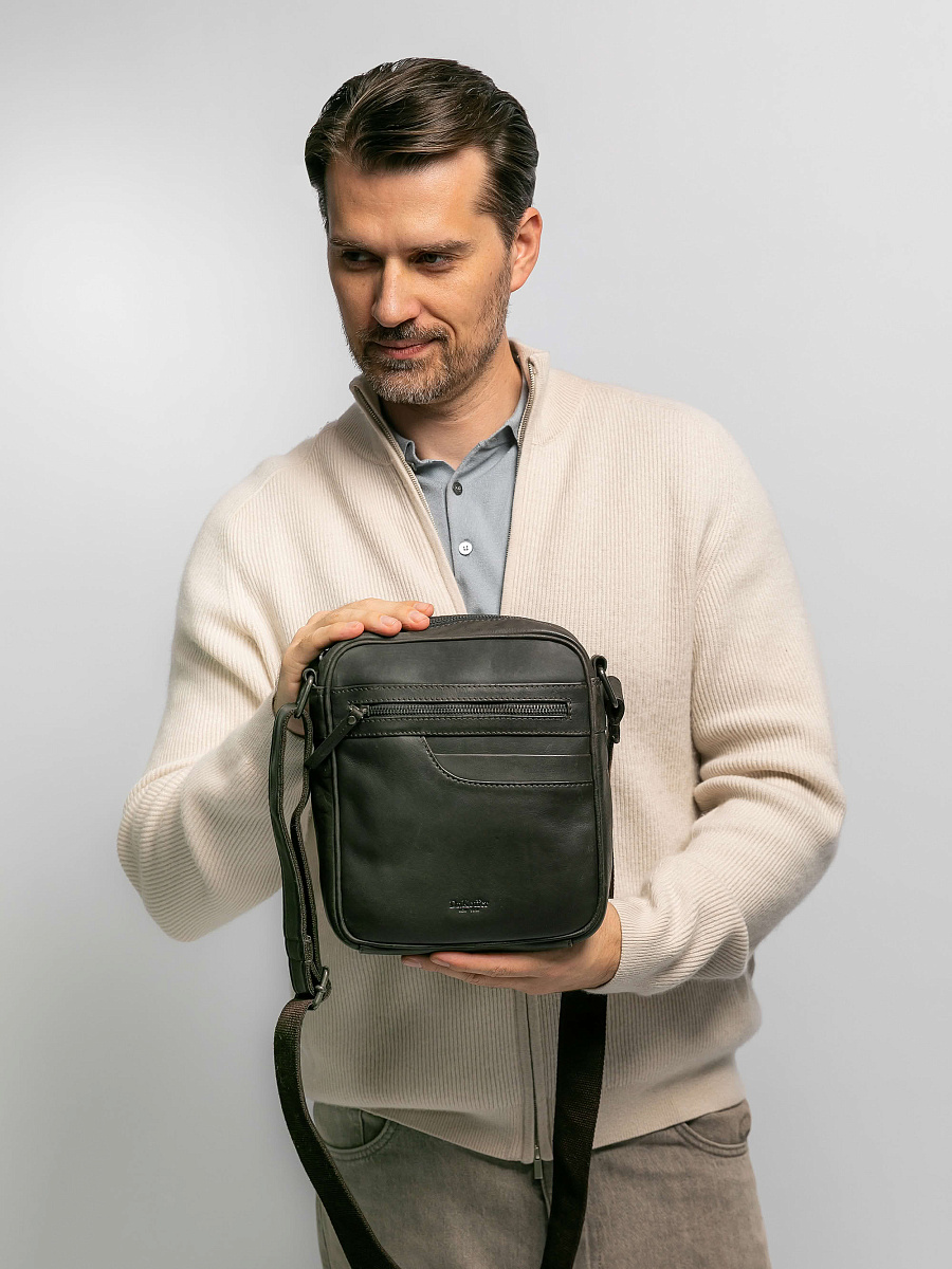 Сумка через плечо Dr.Koffer из натуральной кожи коричневая