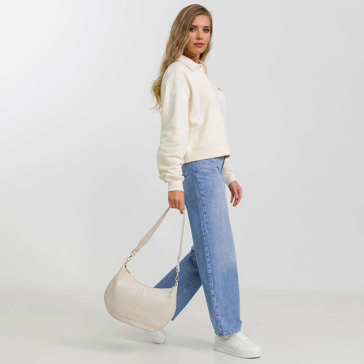 Женская сумка  Dr. Koffer из натуральной кожи бежевая