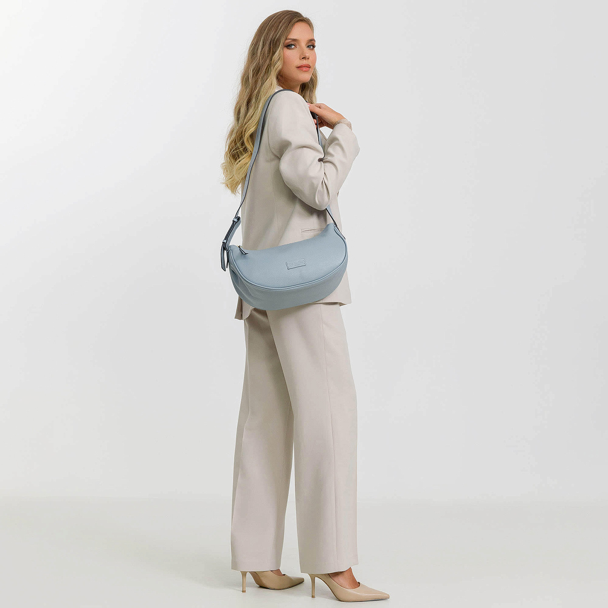 Женская сумка Dr. Koffer из натуральной кожи голубая