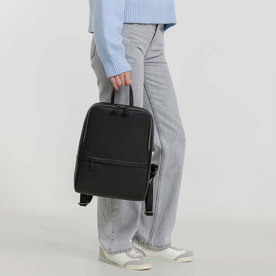 Рюкзак Dr.Koffer из натуральной кожи черный