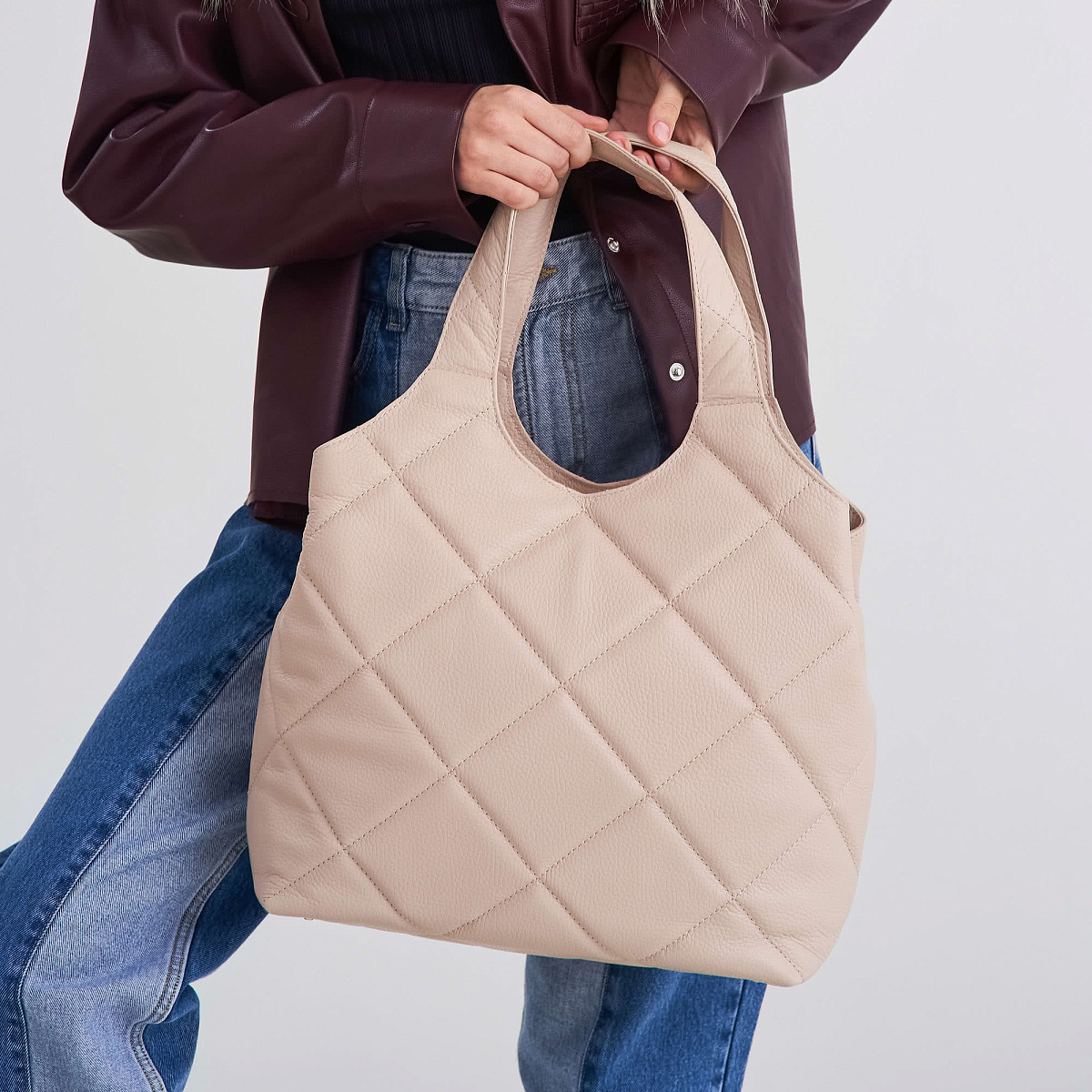 Женская сумка Dr. Koffer из натуральной кожи бежевая