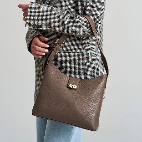 Женская сумка  Dr. Koffer из натуральной кожи бежевая