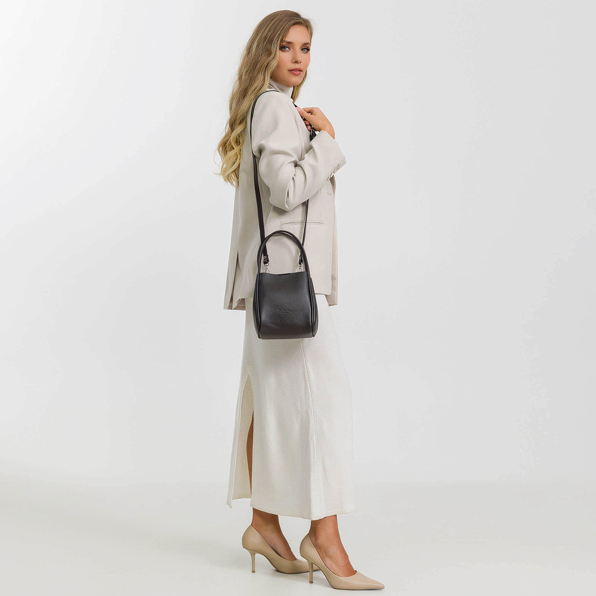 Женская сумка Dr. Koffer из натуральной кожи коричневая