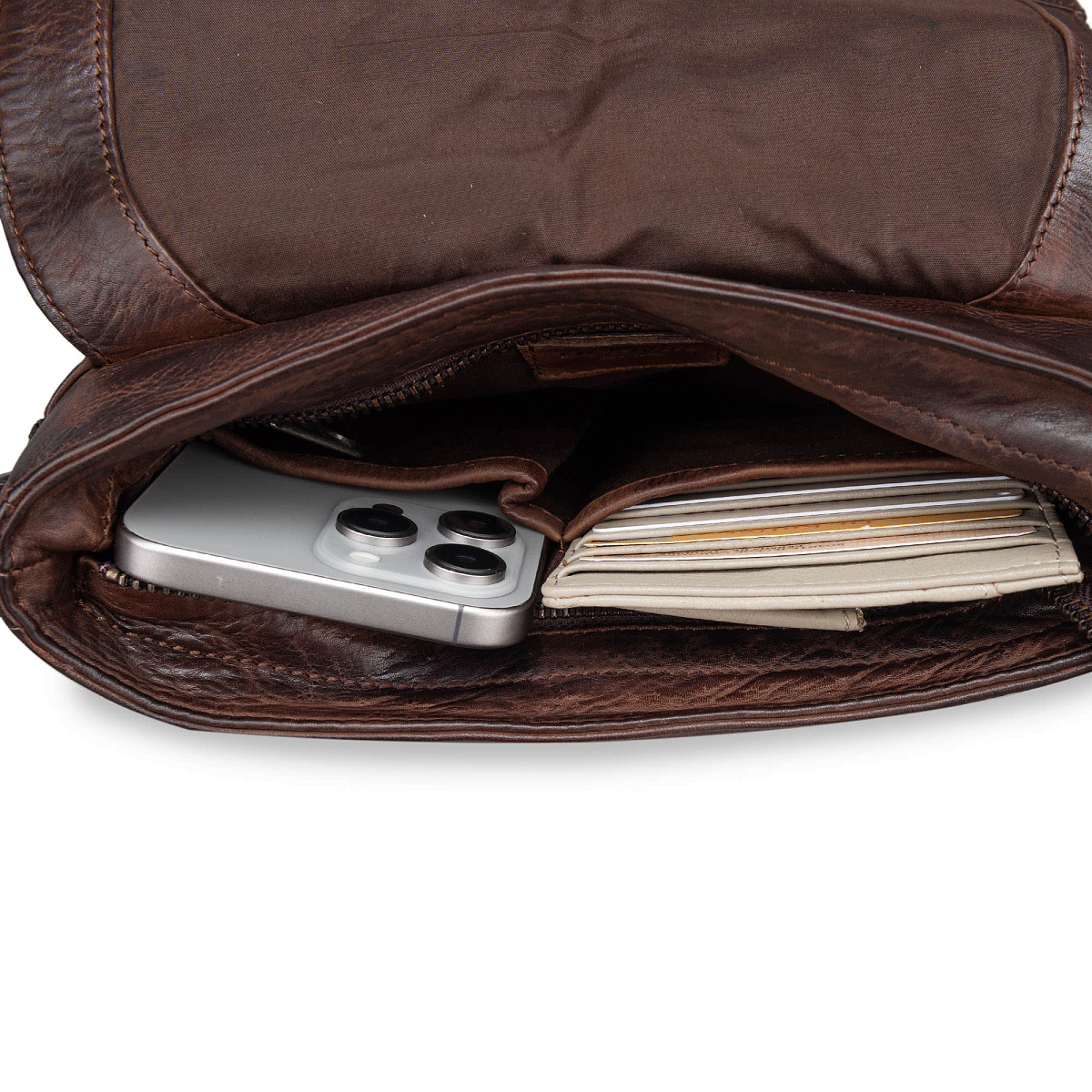 Сумка через плечо Dr.Koffer из натуральной кожи коричневая