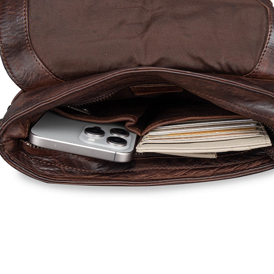 Сумка через плечо Dr.Koffer из натуральной кожи коричневая