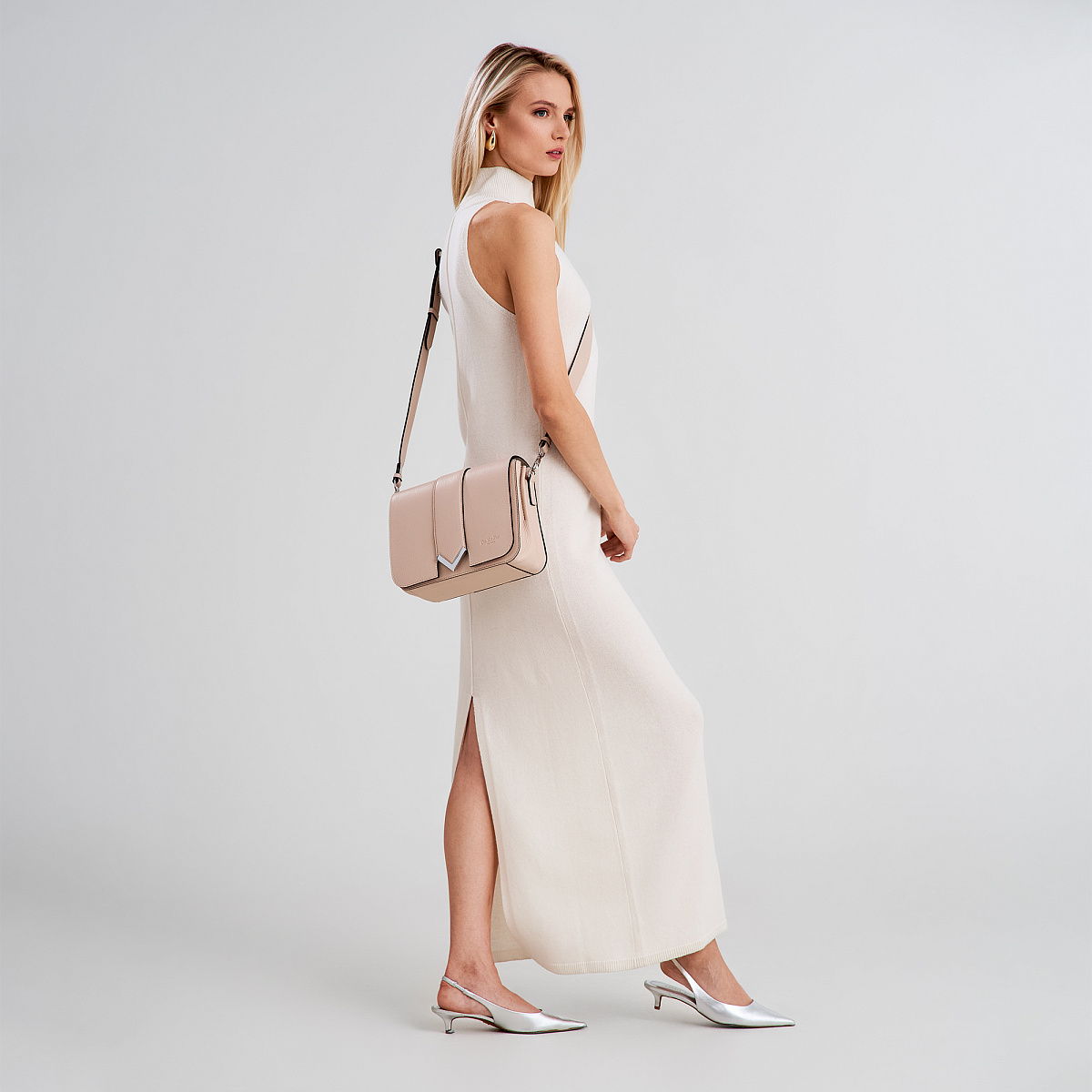 Женская сумка Dr. Koffer из натуральной кожи бежевая