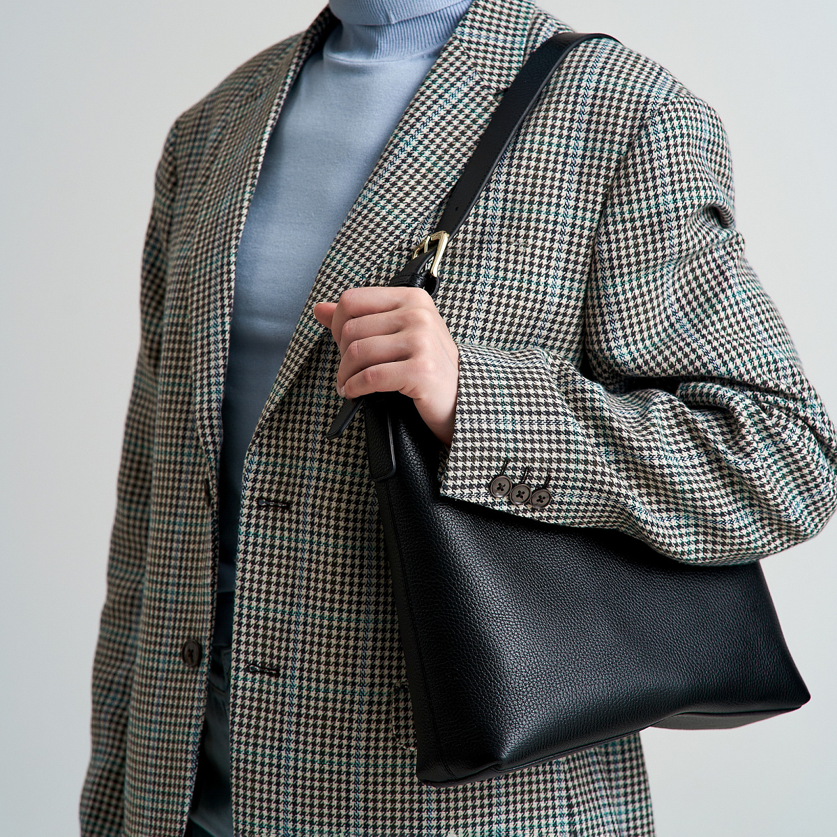 Женская сумка Dr. Koffer из натуральной кожи черная