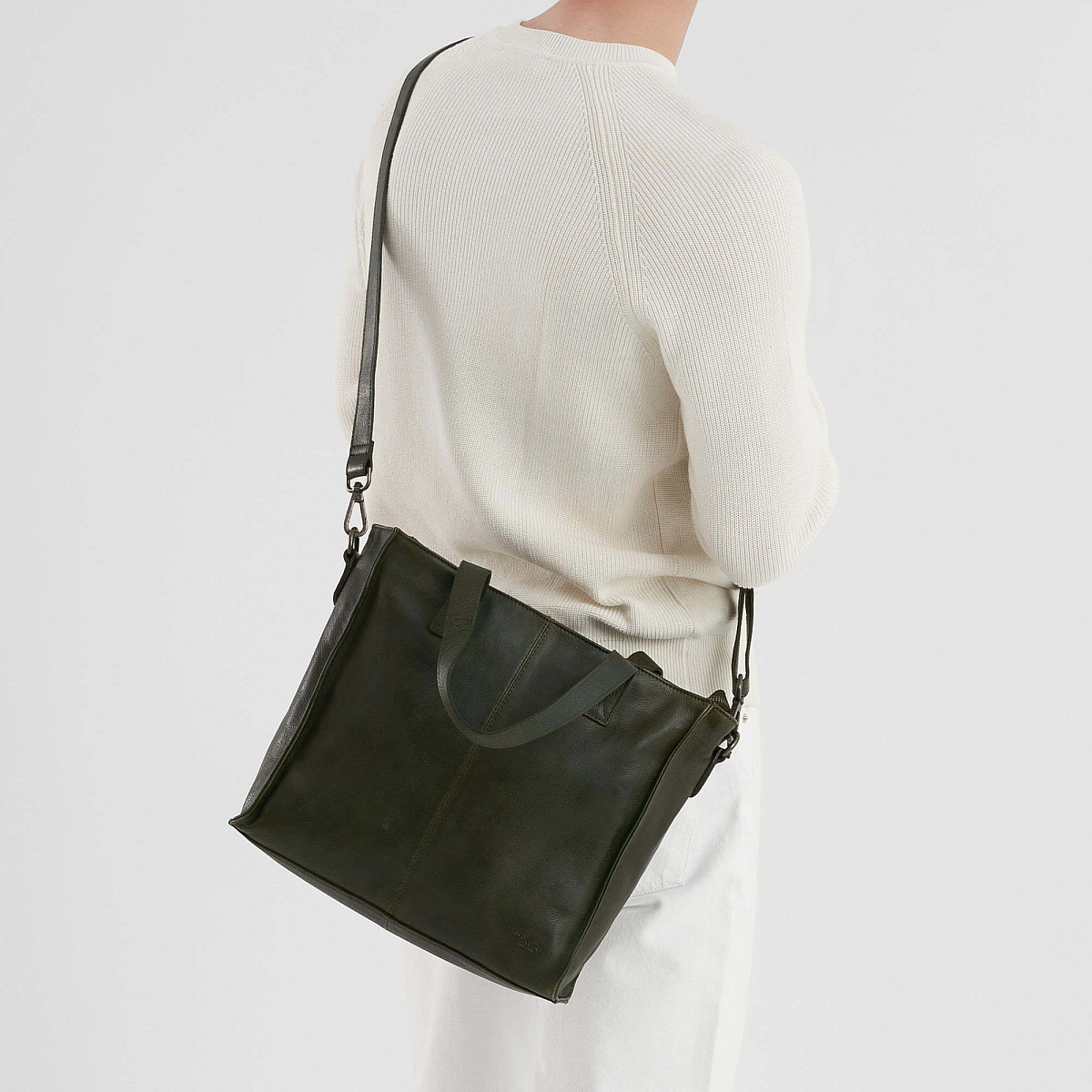 Деловая сумка Dr.Koffer из натуральной кожи зеленая