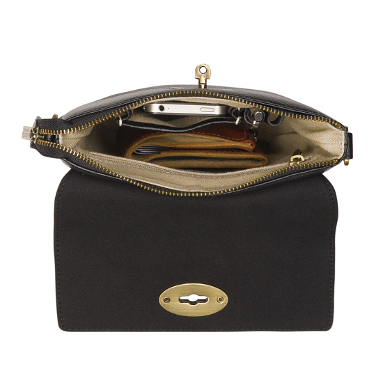 Сумка через плечо Dr.Koffer из натуральной кожи черная